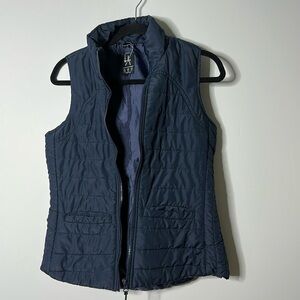 Atmosphere Womens Jacket Size 8 USA 
Blue Solid Puffer Vest Sleeveless Polyester